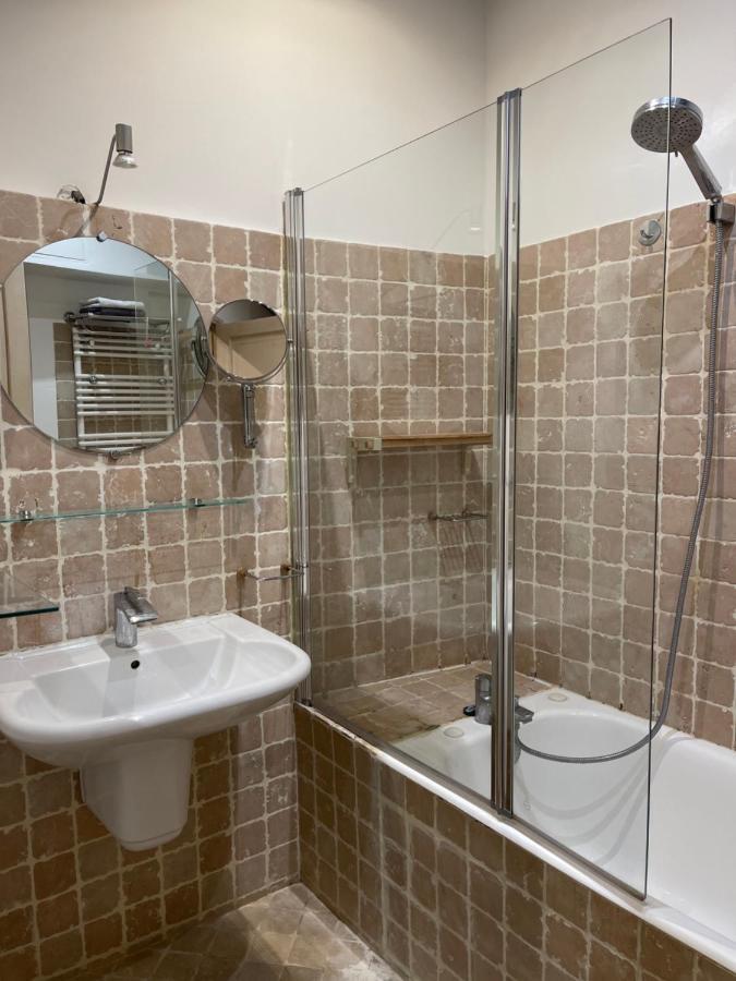 Quartier Montorgueil, Voie Pietonne, Dans Un Immeuble Du Xveme Apartment Paris Ngoại thất bức ảnh