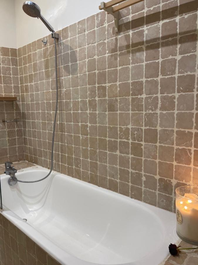 Quartier Montorgueil, Voie Pietonne, Dans Un Immeuble Du Xveme Apartment Paris Ngoại thất bức ảnh